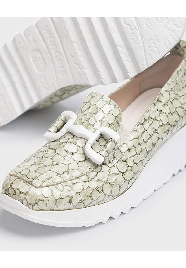  MOCASIN WONDERS 
